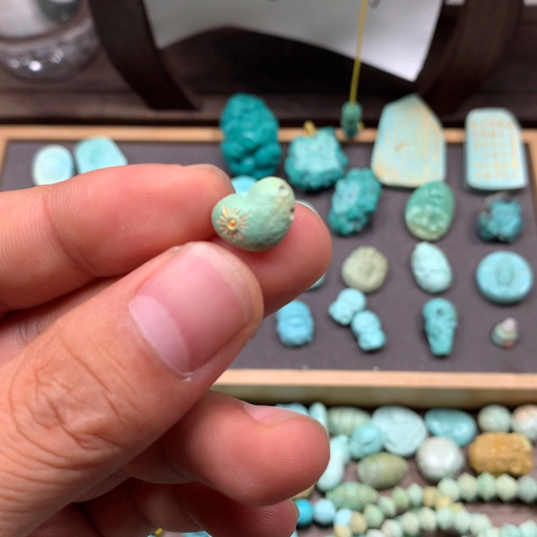 绿松石未镶嵌雕刻