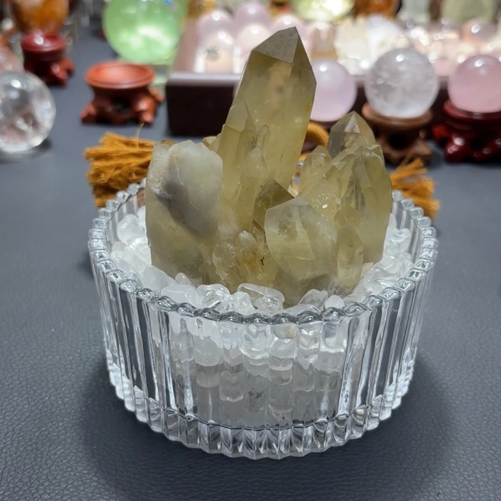 水晶未镶嵌珠宝半成品