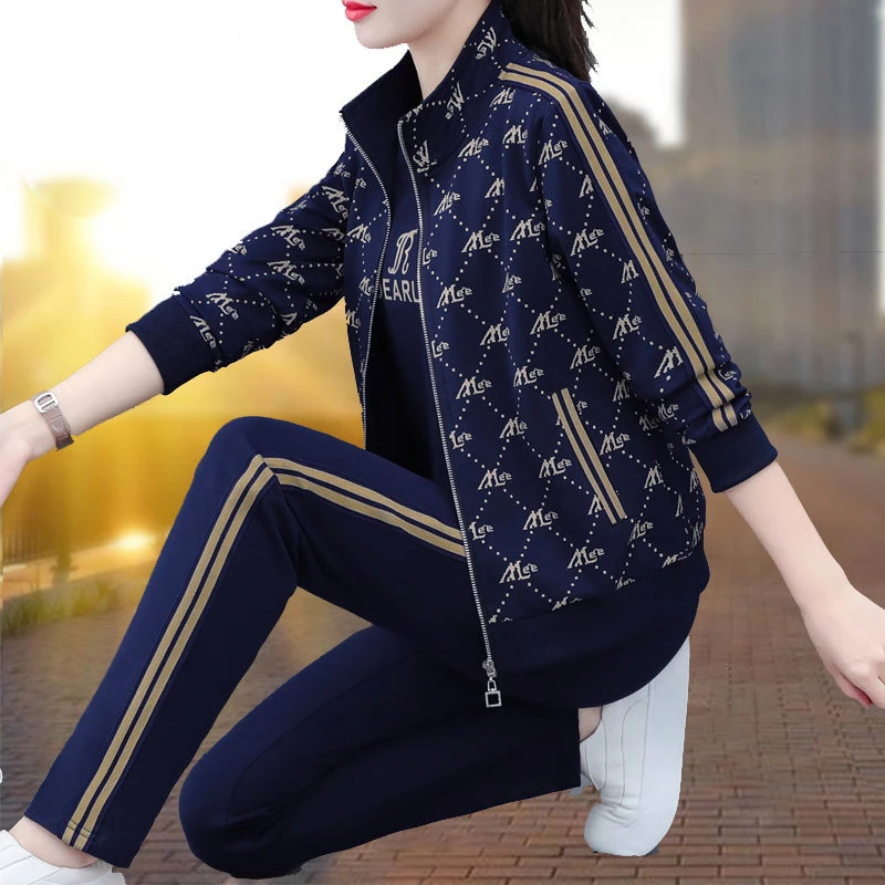 秋装中老年运动套装女2025秋季妈妈跑步洋气中年女休闲三件套减龄