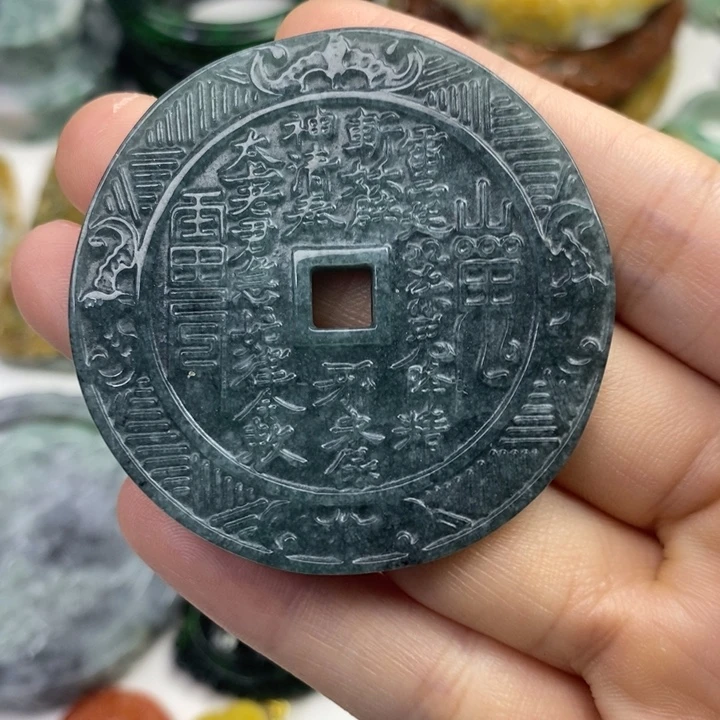 颈饰未镶嵌翡翠吊坠