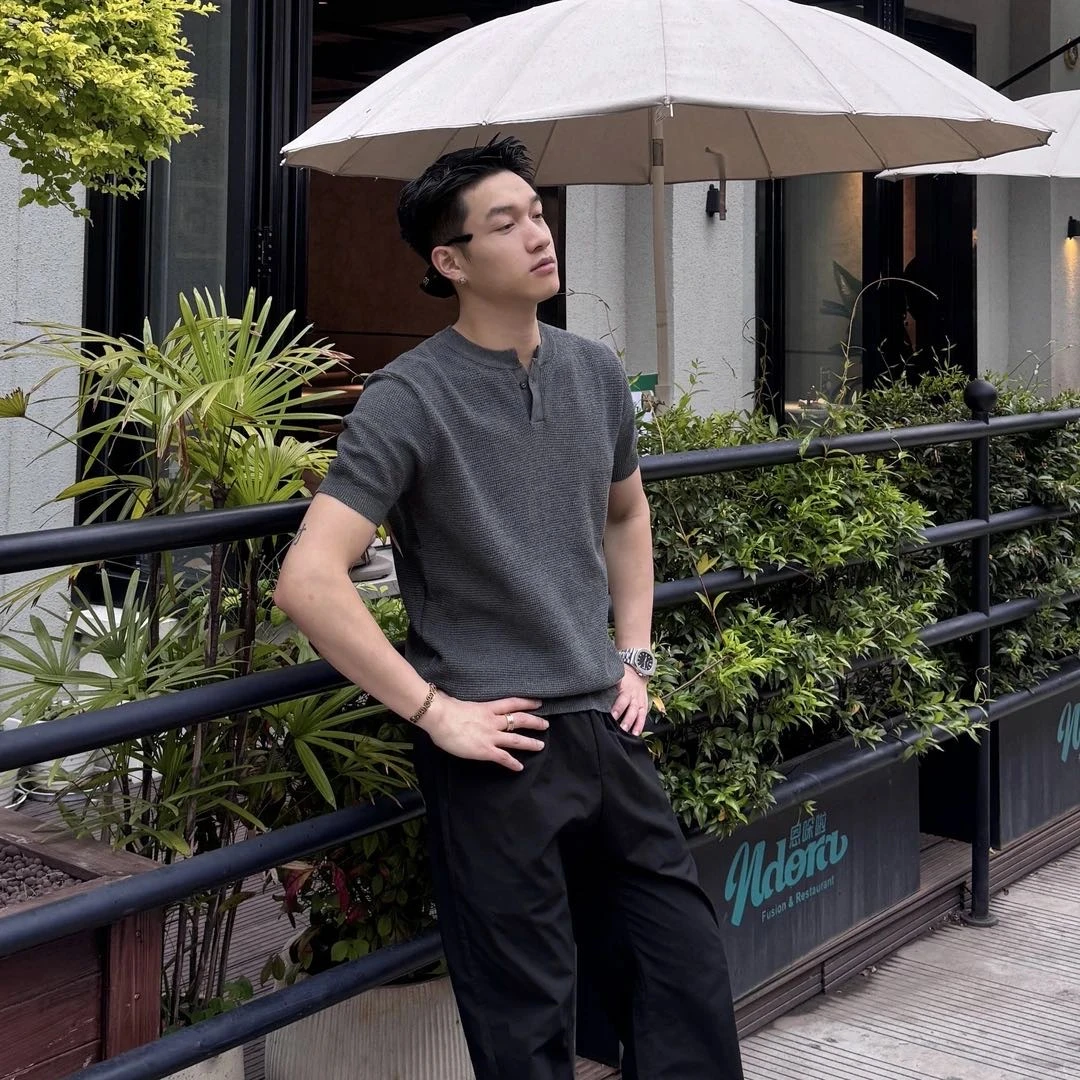 重磅纯棉美式亨利领超显壮透气针织短袖硬汉老钱菠萝纹T恤男V领潮