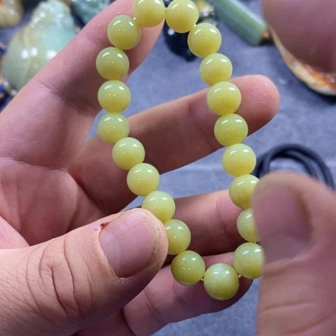 未镶嵌蛇纹石玉手链