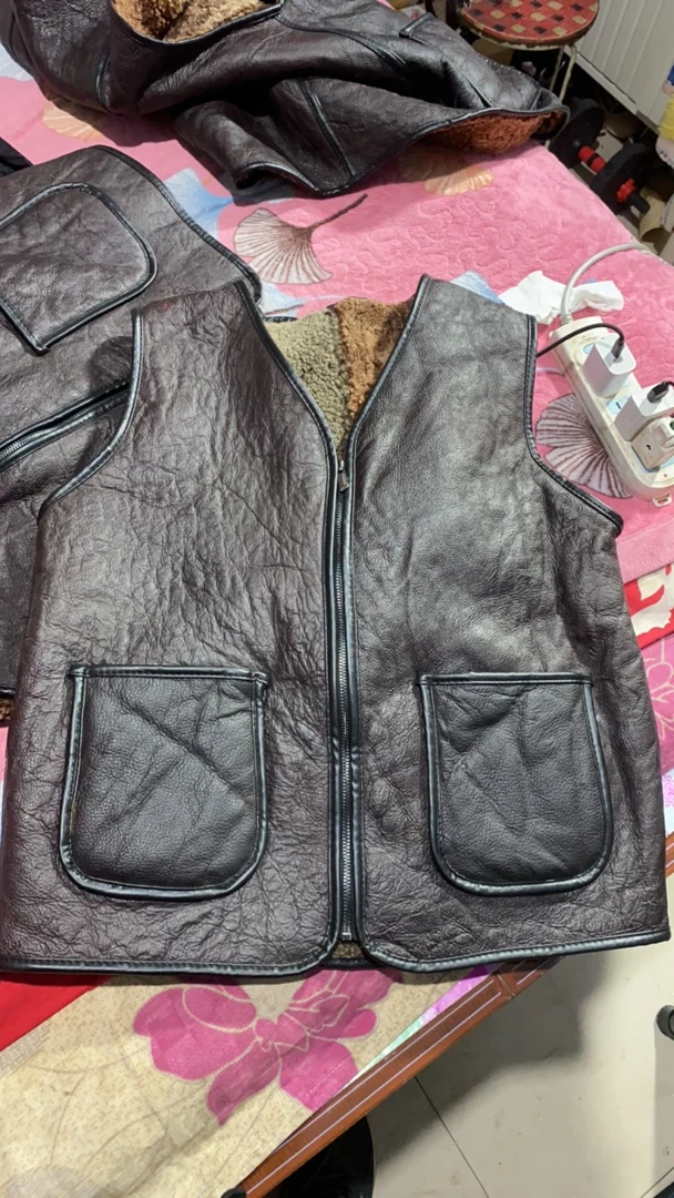 处理羊皮毛一体拼接马甲瑕疵介意勿拍