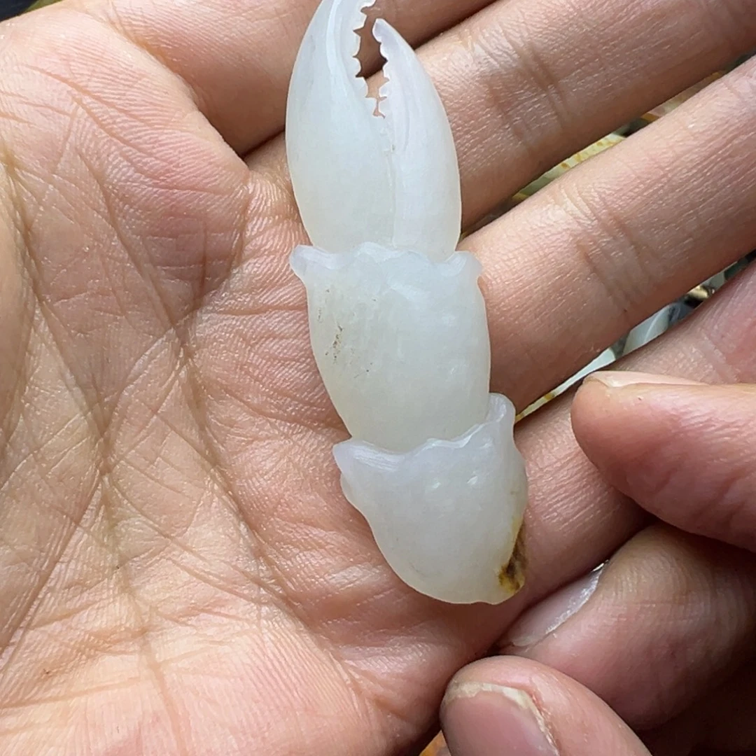 和田玉（糖玉）未镶嵌挂件