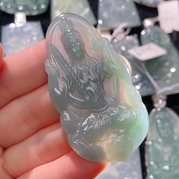 翡翠颈饰未镶嵌44，