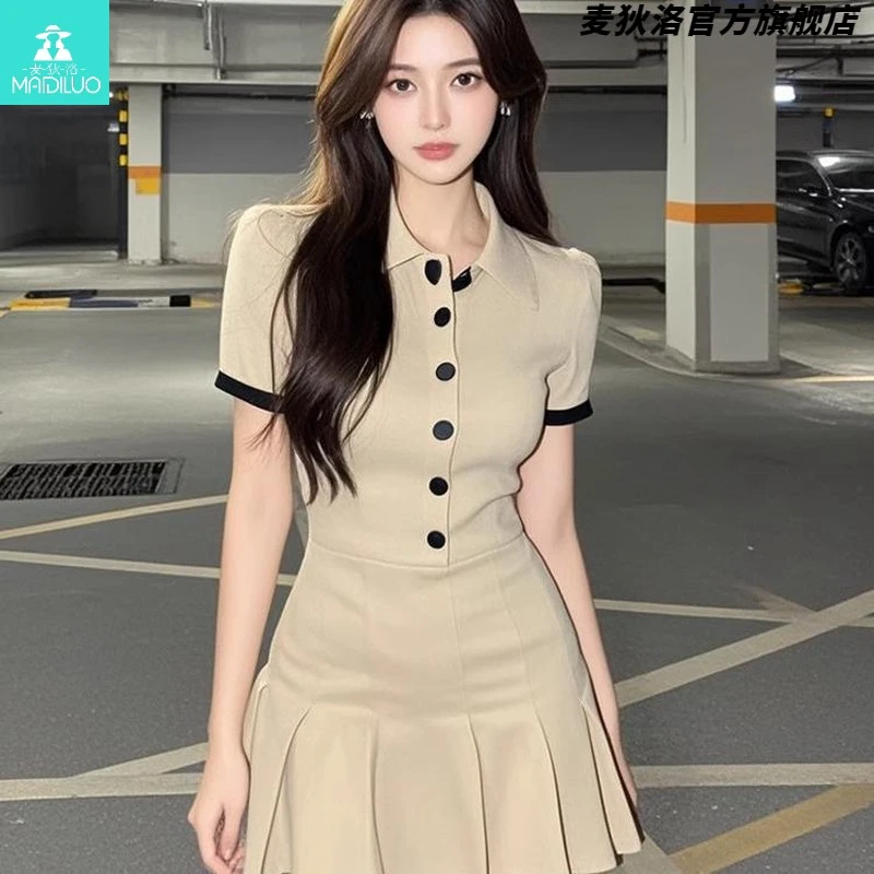 【限量款】韩系复古领单排扣连衣裙女运动风气质显瘦高级感打底字短