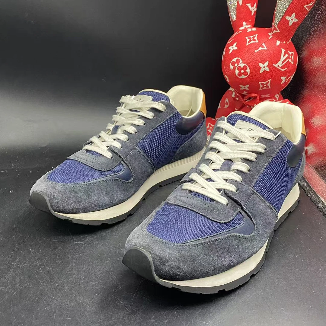 95新 LouisVuitton/路易威登 蓝色运动鞋41欧码ddm1945
