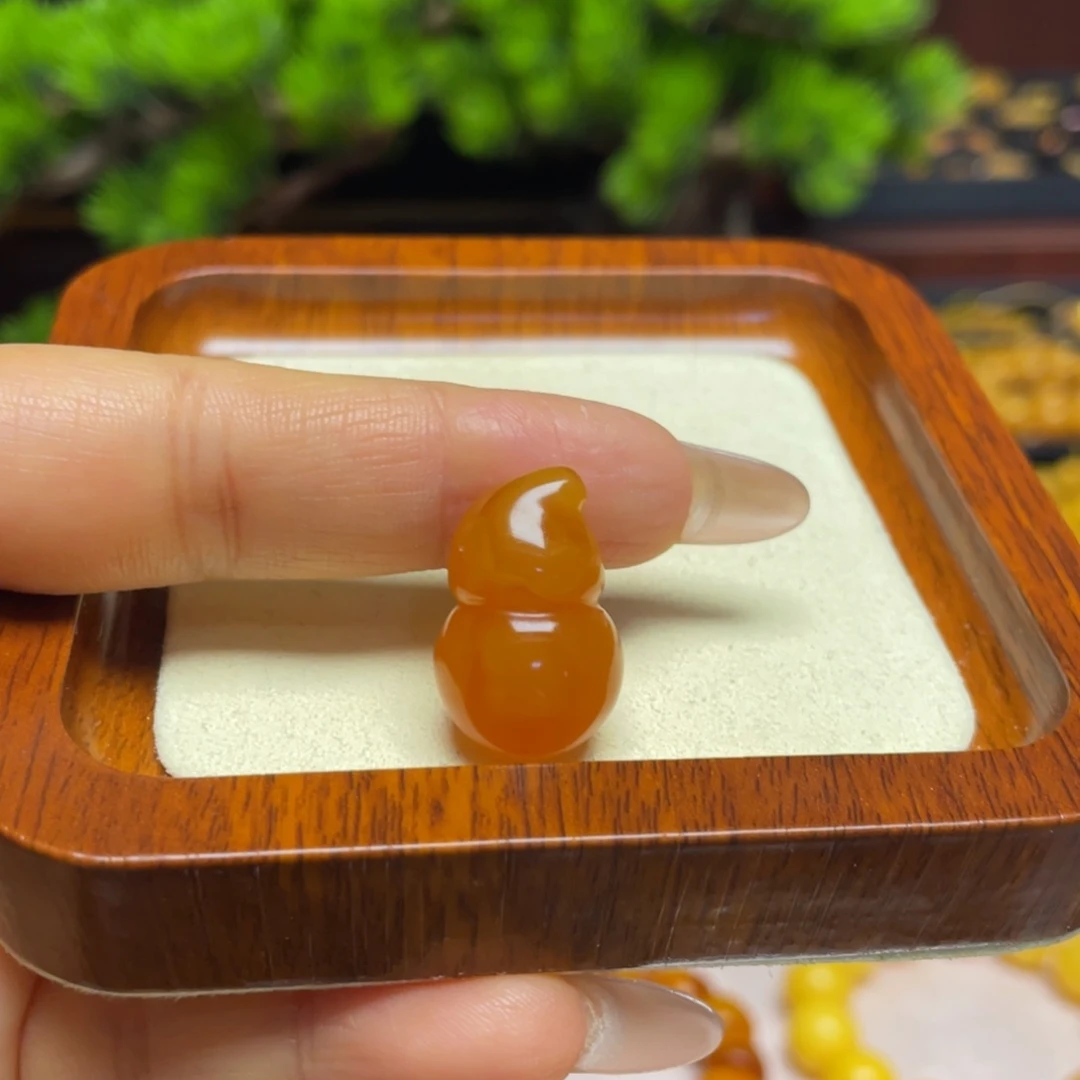 蜜蜡颈饰未镶嵌吊坠