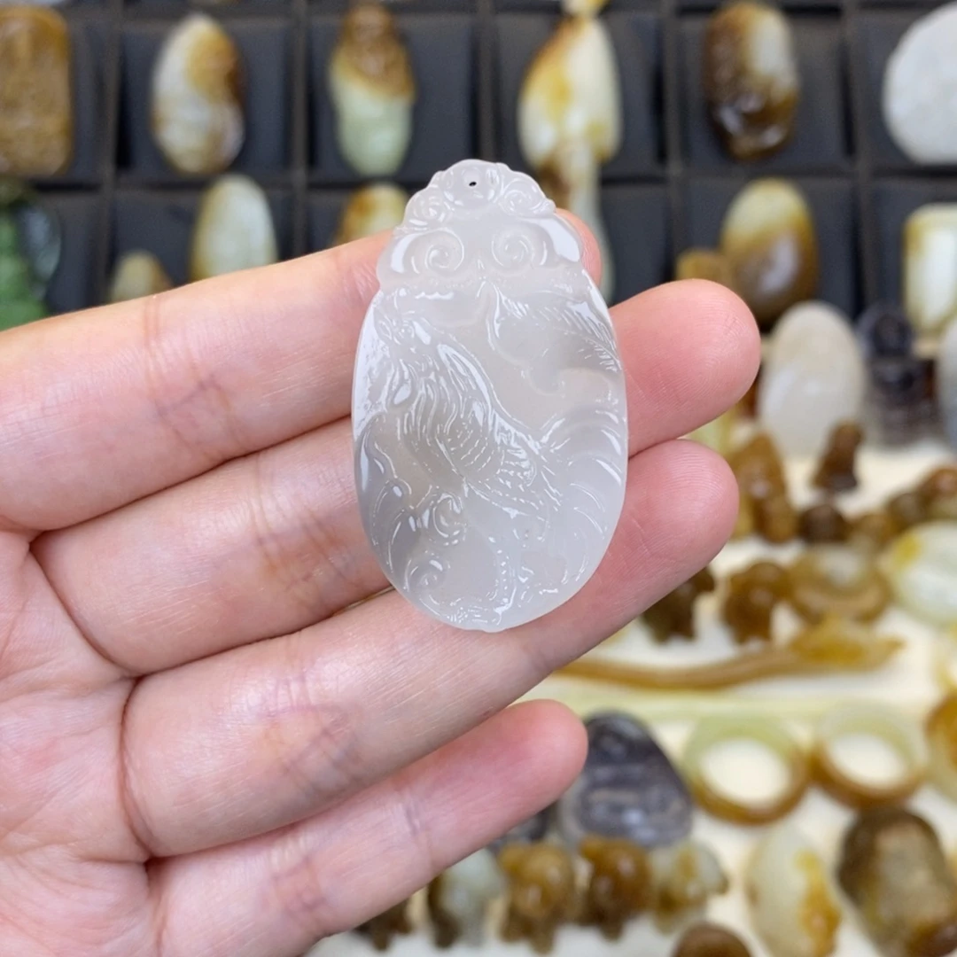 和田玉未镶嵌颈饰