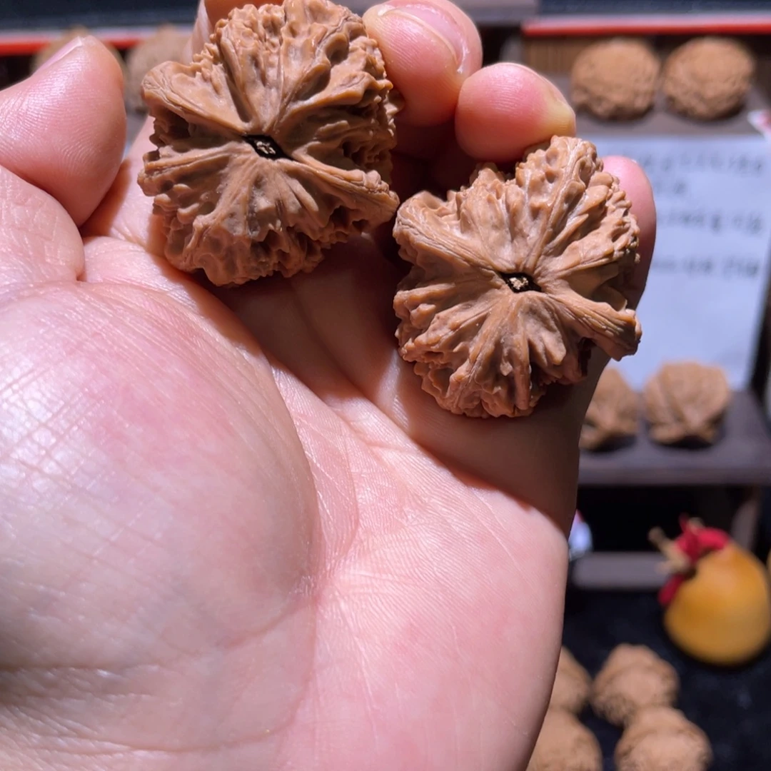 吊坠文玩核桃38尺粗筋马蹄