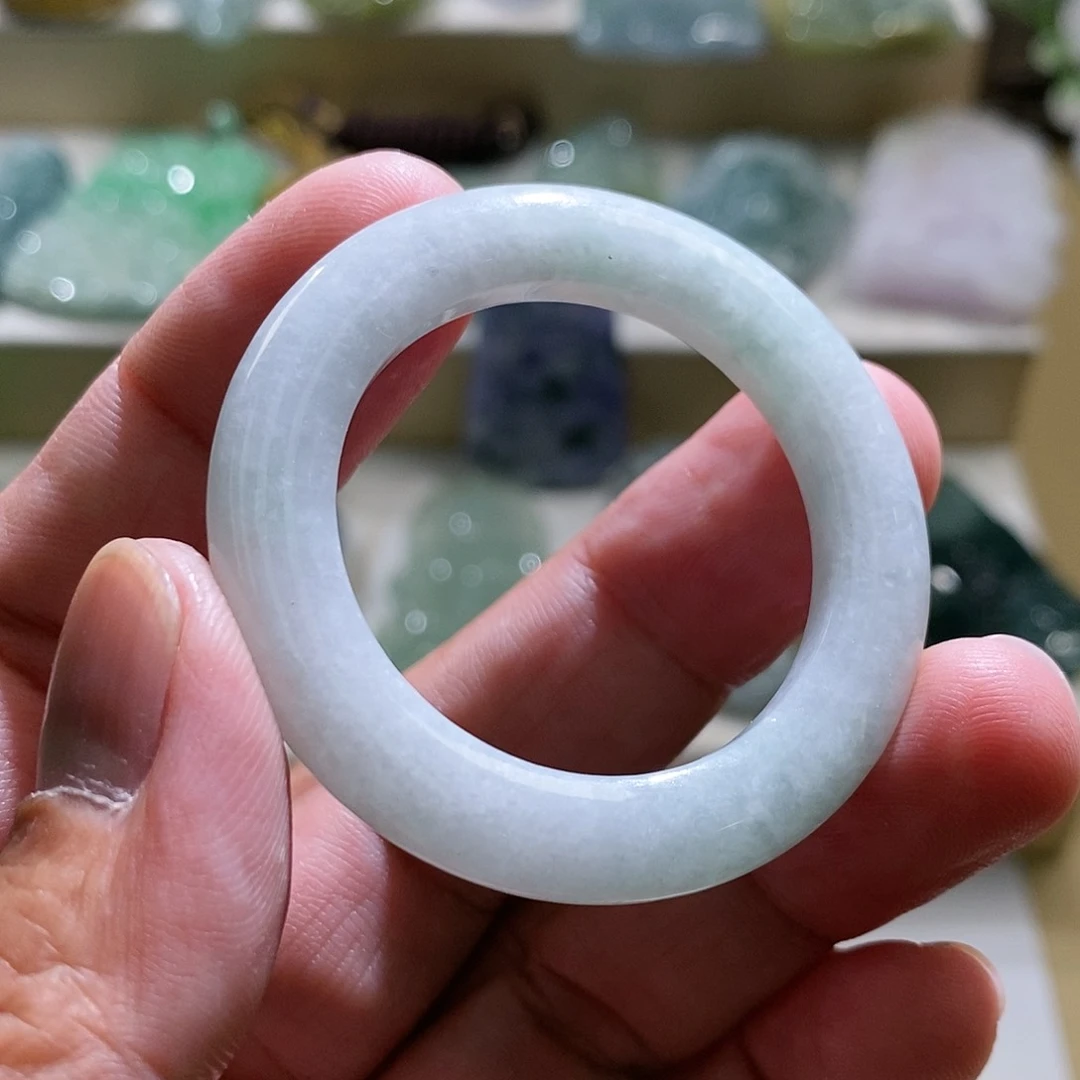 【闪购商品】翡翠颈饰未镶嵌1111111111111