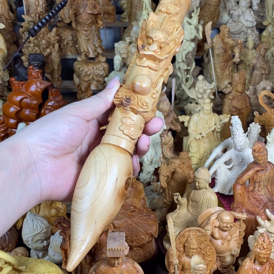 木微瑕30厘米昌龙笔摆件