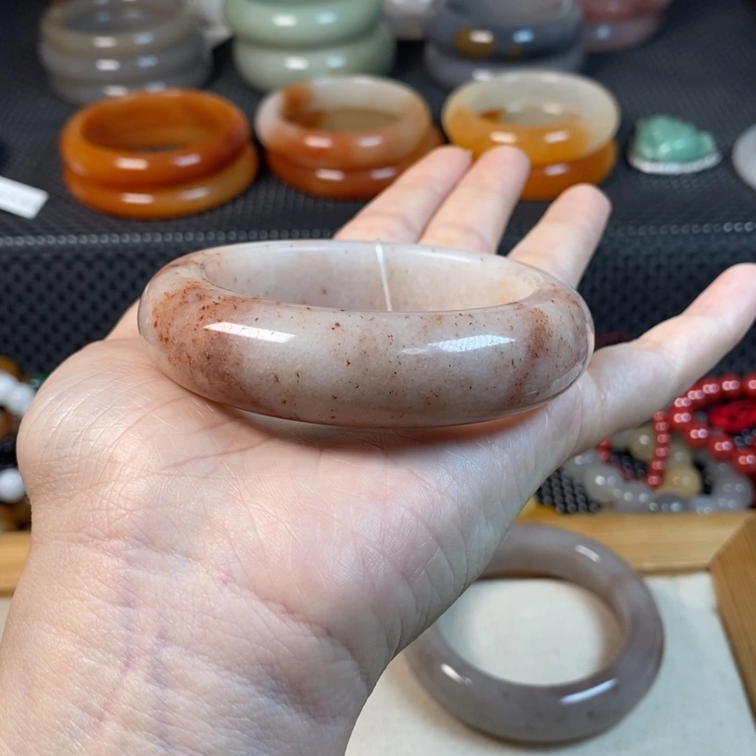 未镶嵌手镯石英质玉羊*咩