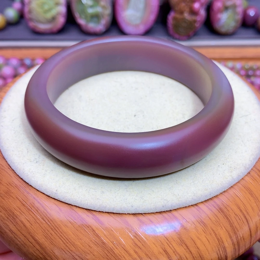 玛瑙未镶嵌手镯盐源