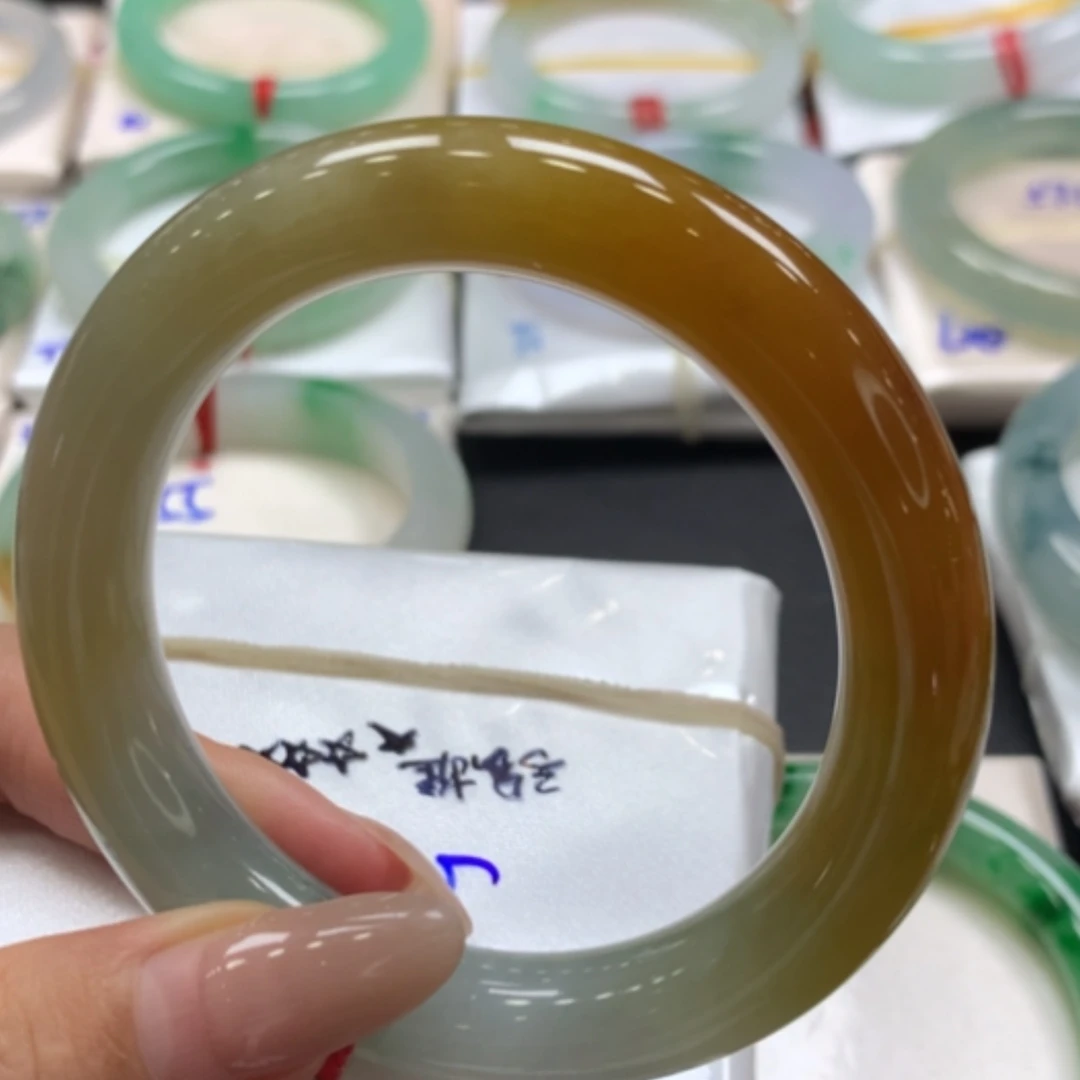 【闪购商品】翡翠手镯未镶嵌162号