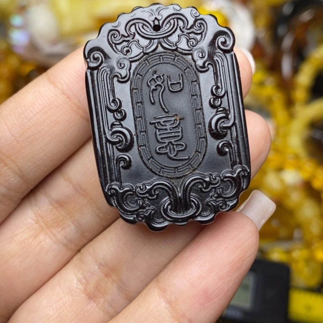 未镶嵌琥珀珠宝奇石