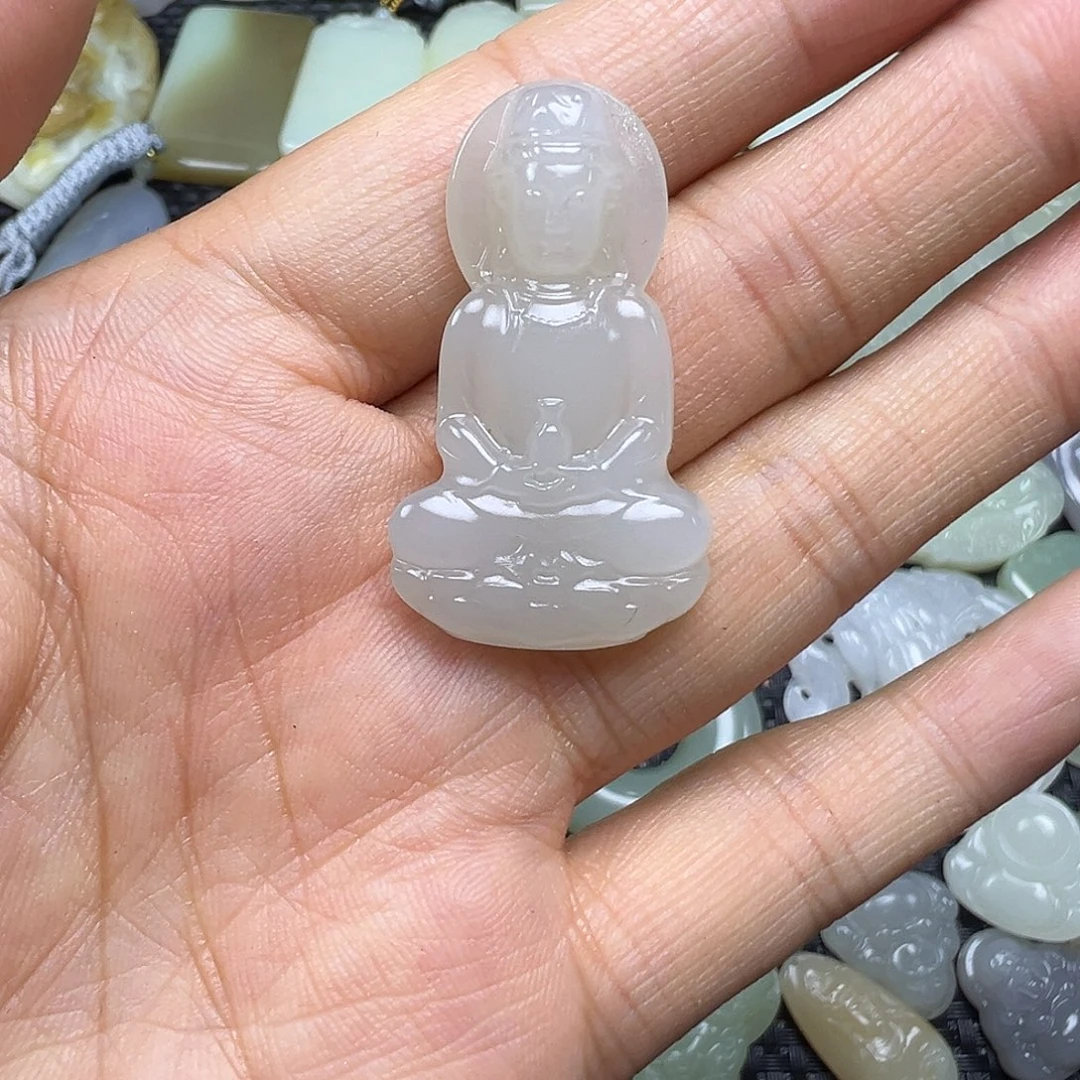 和田玉未镶嵌颈饰卡38.6（买断价，不退不换）