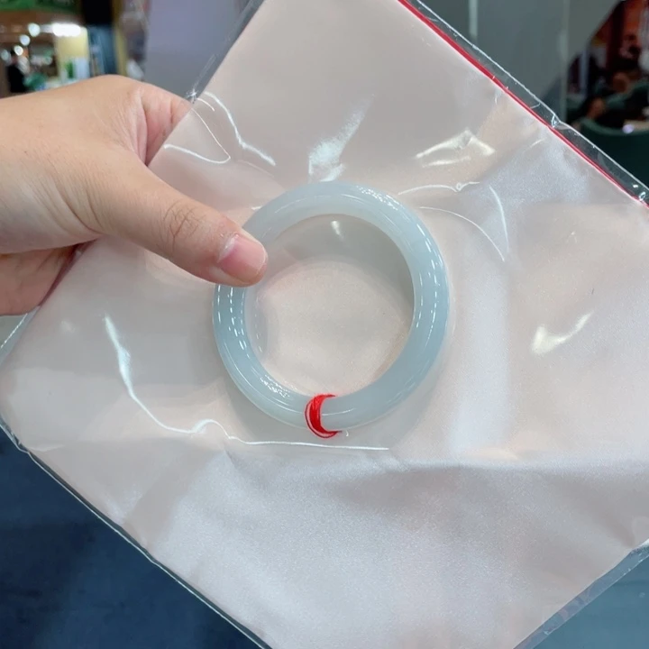 翡翠手镯未镶嵌买断