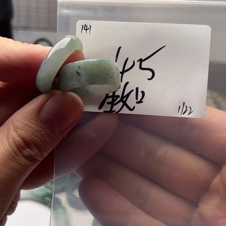 翡翠戒指未镶嵌生****m