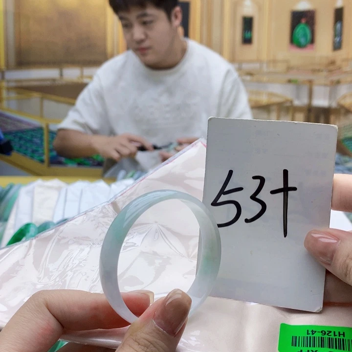 翡翠未镶嵌手镯0998……