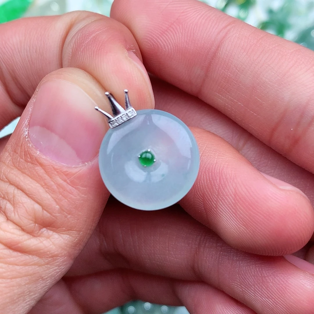 翡翠吊坠(不含链)18K金镶嵌