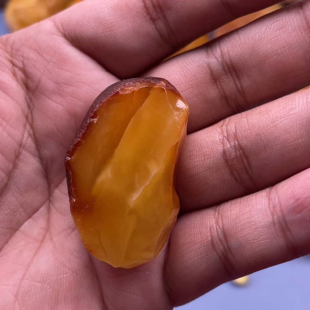 定制琥珀未镶嵌蜜蜡定制