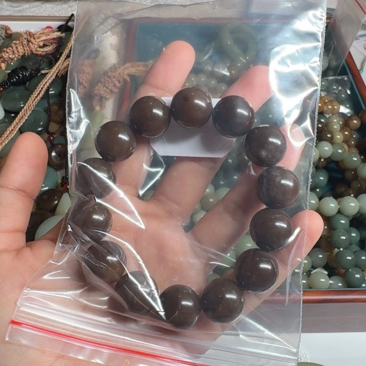 S***6和田玉（糖玉）未镶嵌手镯
