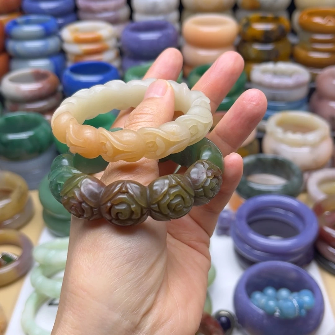 石英质玉未镶嵌手镯