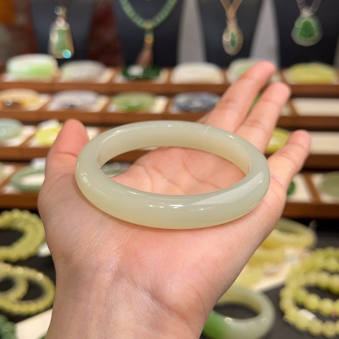 和田玉手镯未镶嵌冰晴水59