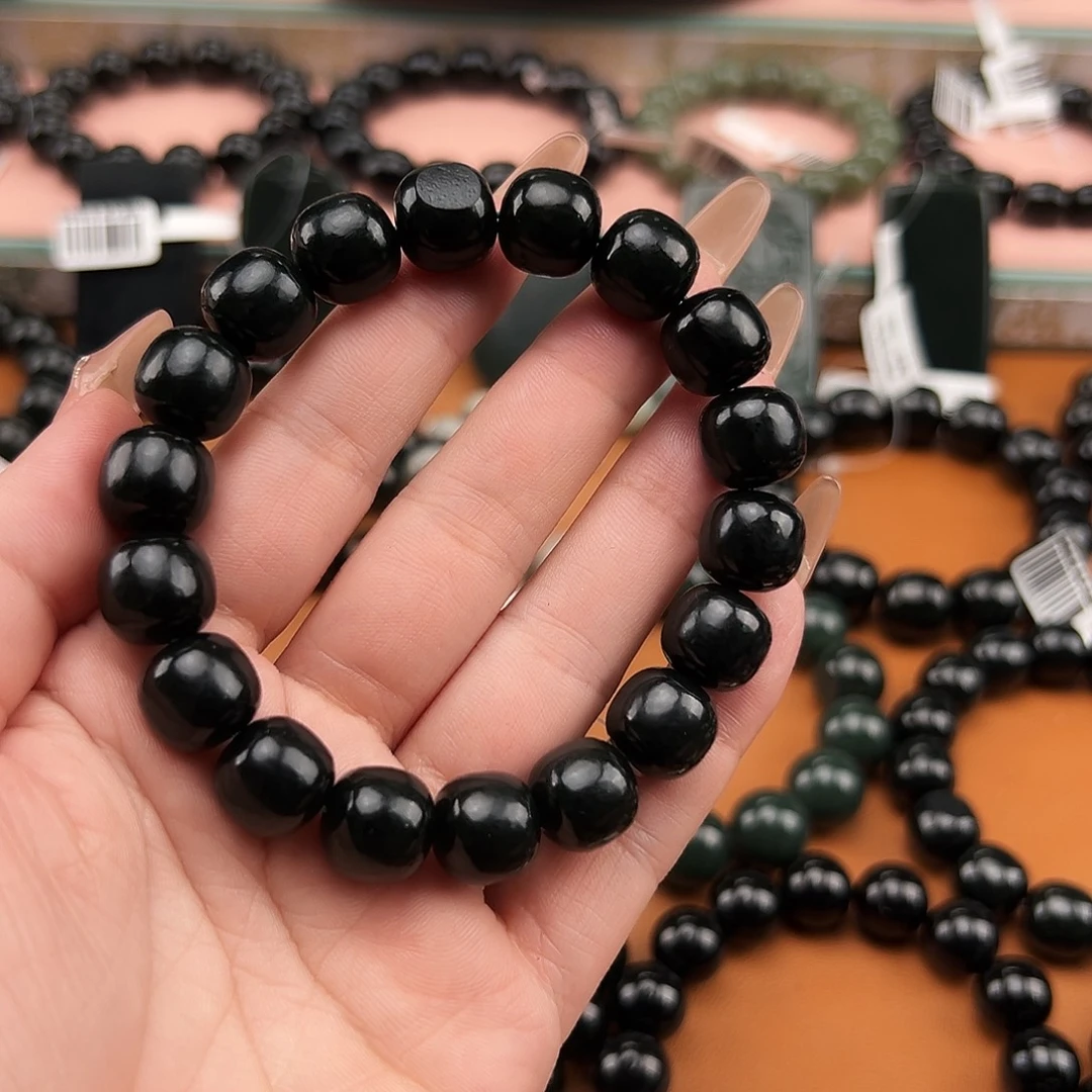 兵***仔和田玉未镶嵌手串