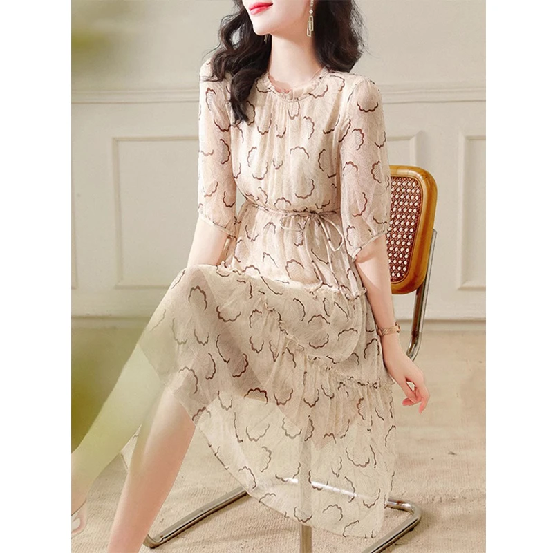 0319春夏新款连衣裙法式洋气减龄设计感木耳边裙子