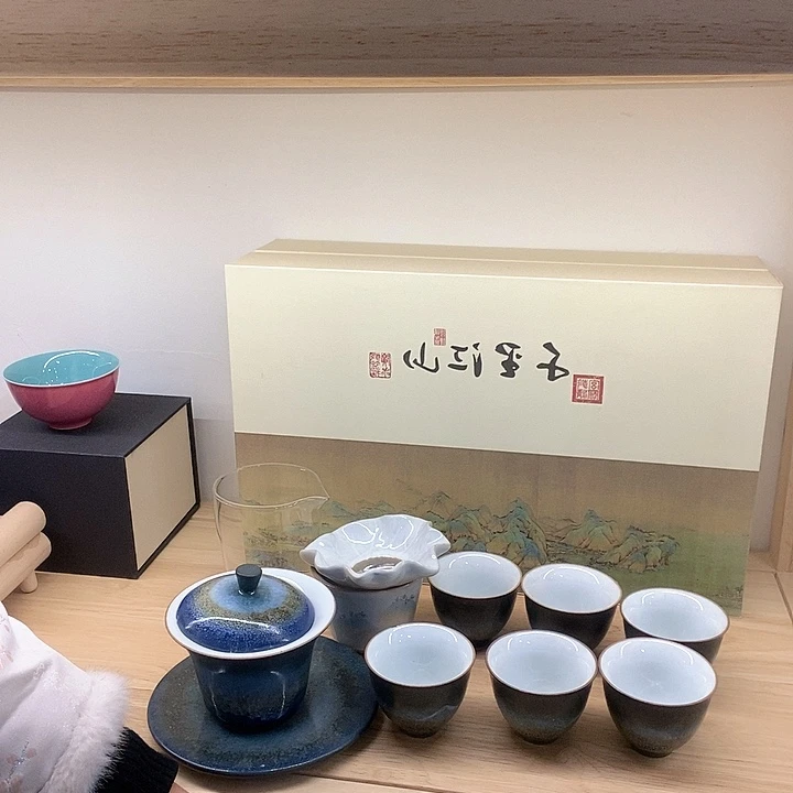 青瓷盖碗套装瓷器