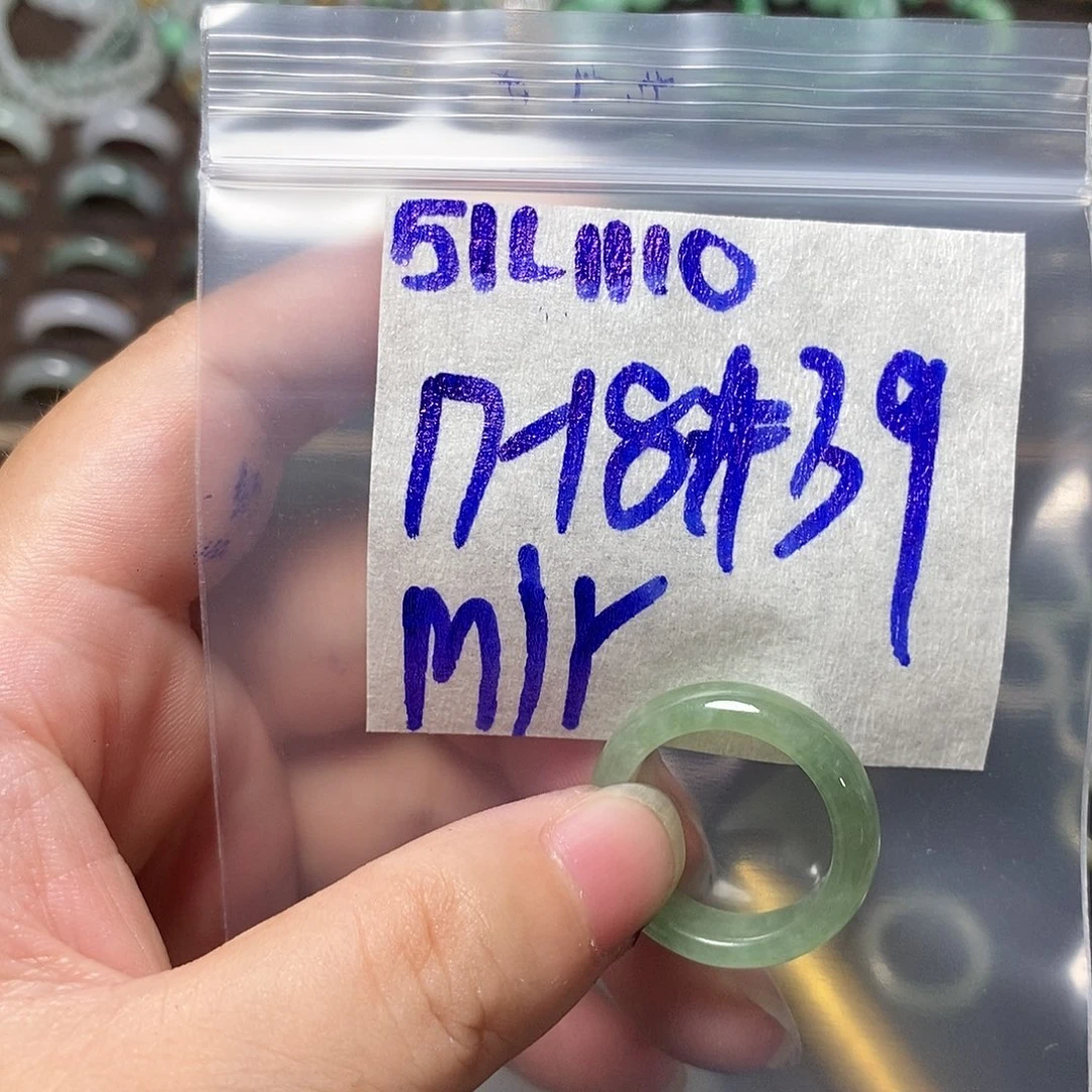未镶嵌定制翡翠m****a