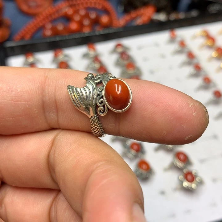 银S925镶嵌戒指南红玛瑙