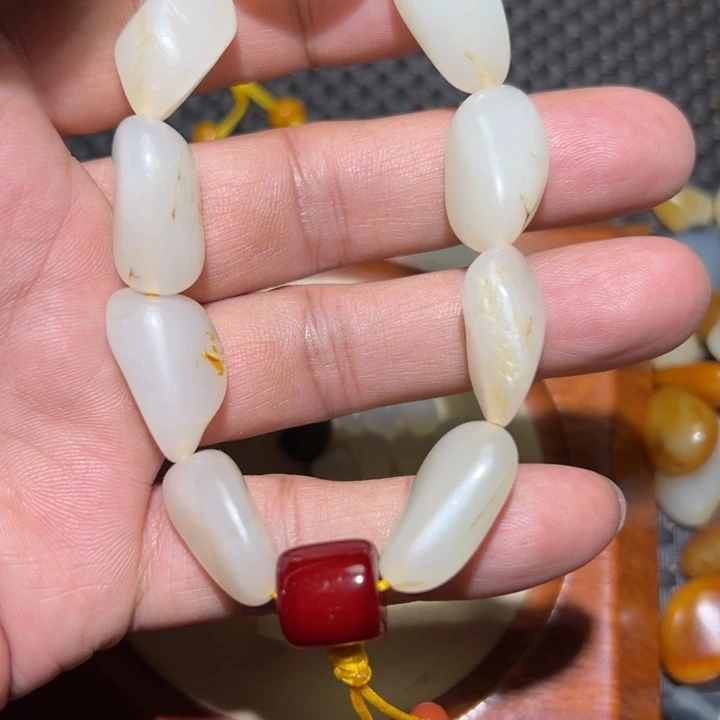 和田玉未镶嵌手链