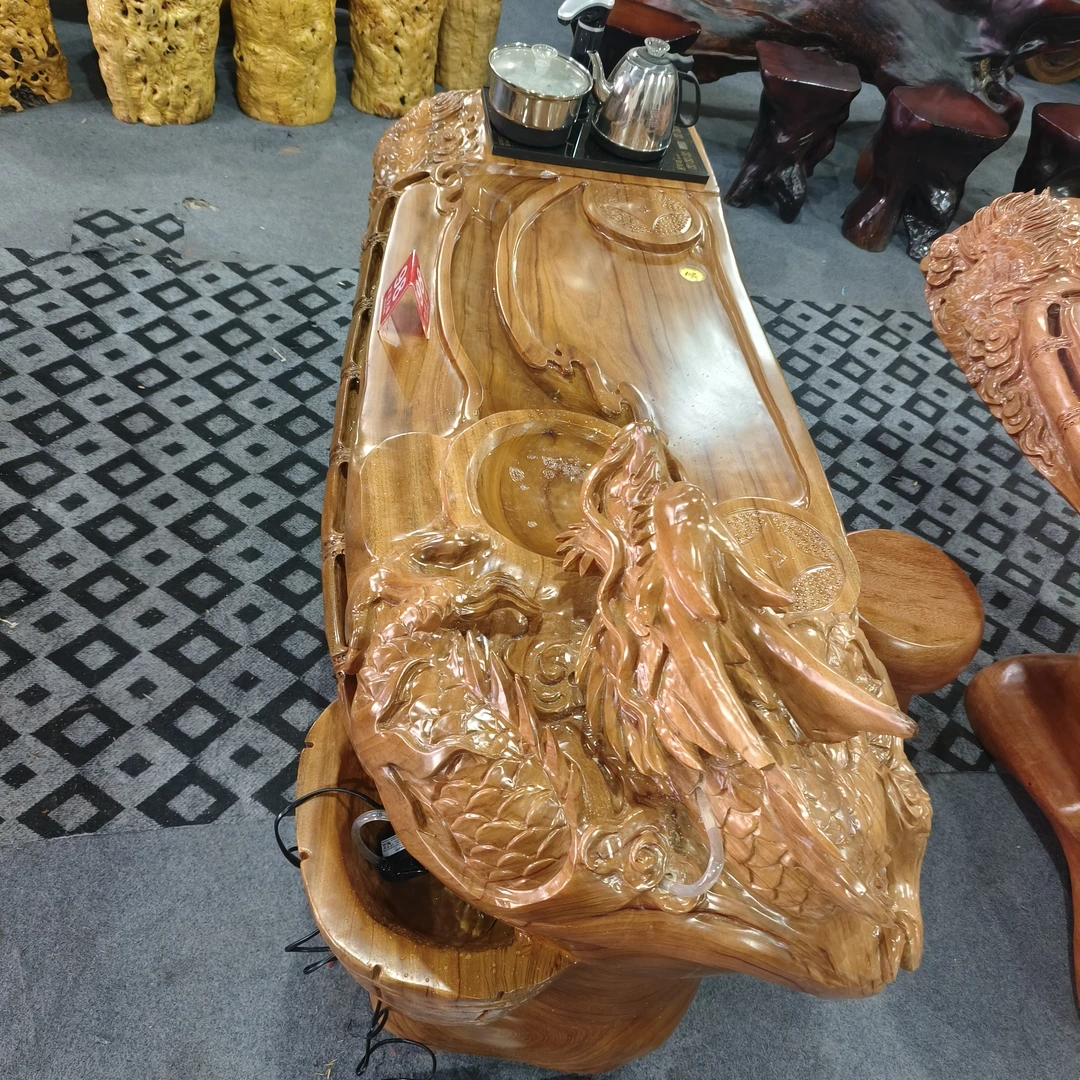 香樟木材质整体无拼接桌子长度150