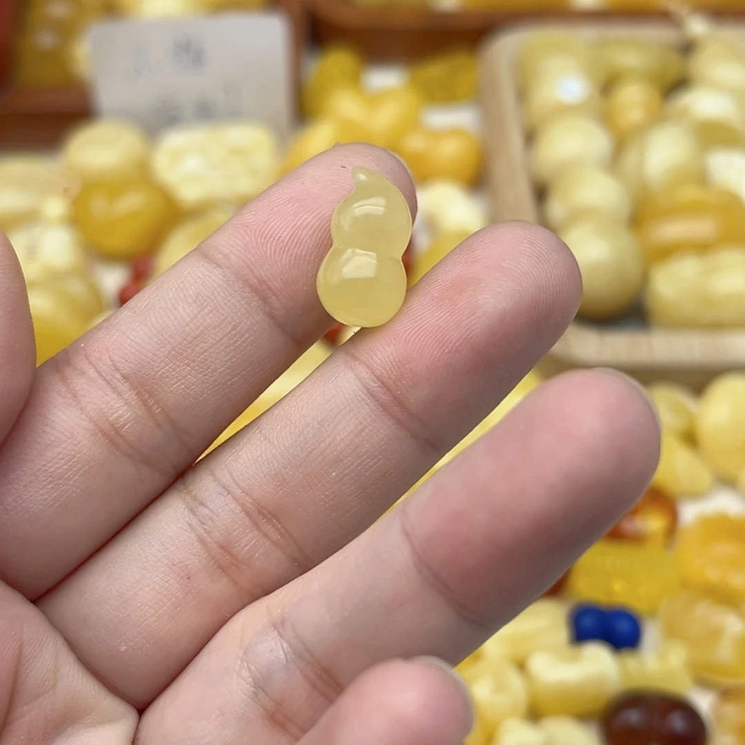 裸石蜜蜡未镶嵌配饰