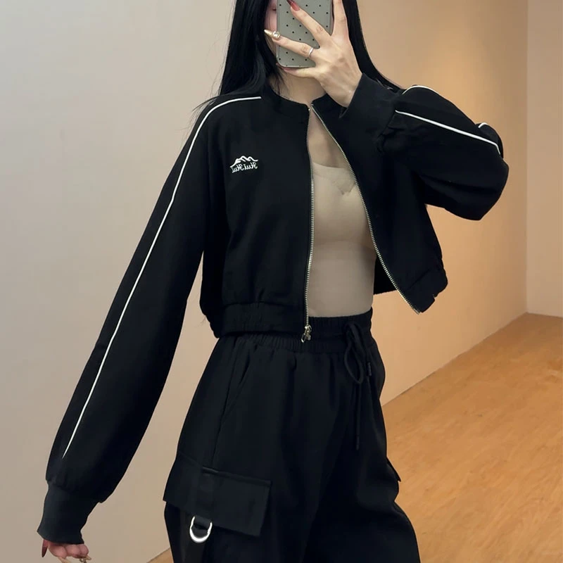【雪雪】春秋立领外套黑色运动风短款长袖休闲时尚百搭秋季短外套女