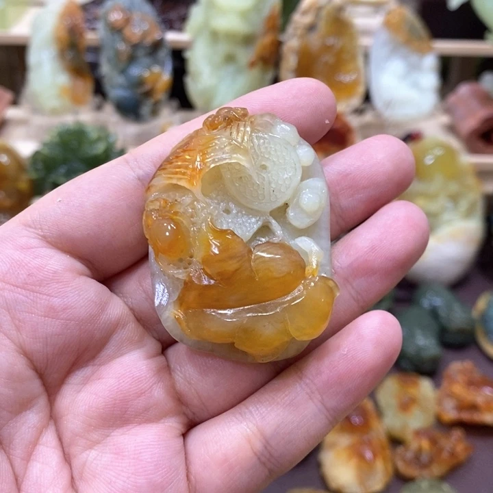 未镶嵌蛇纹石玉颈饰