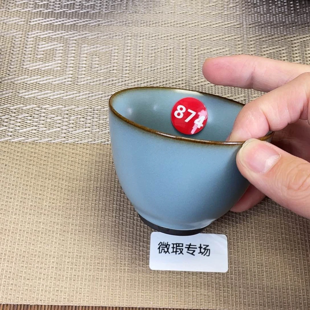 瓷片。。。。。。。。。。。。。。。