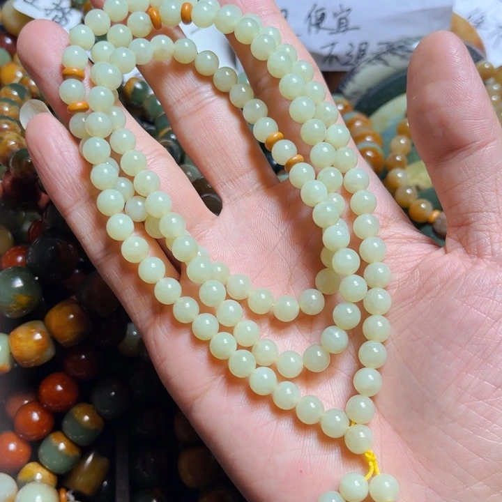 岫岩老玉（透闪石质玉）手链未镶嵌?**?