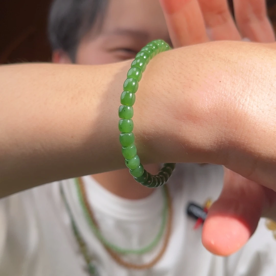 手串未镶嵌和田玉俄料碧玉直切6mm260