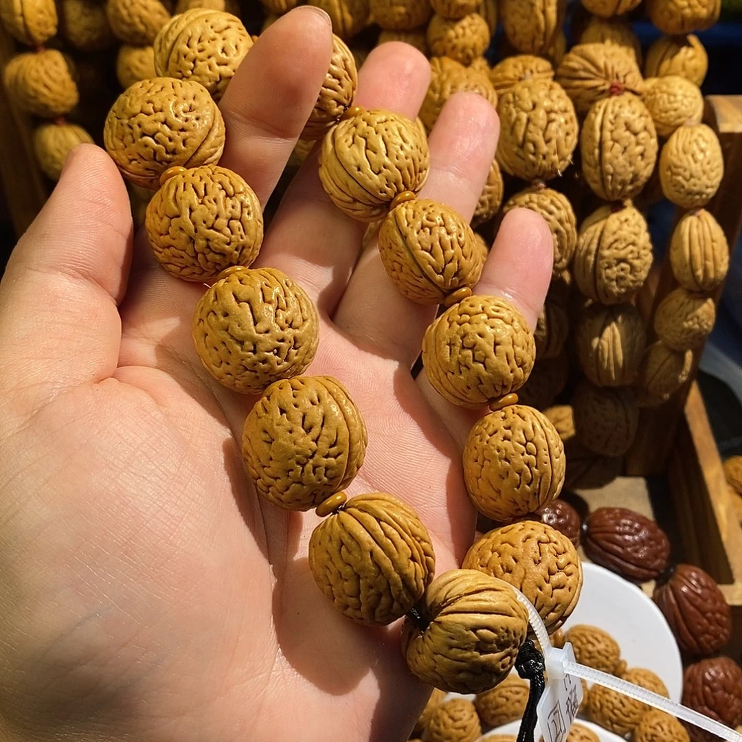 手串桃核瑕疵核不退换
