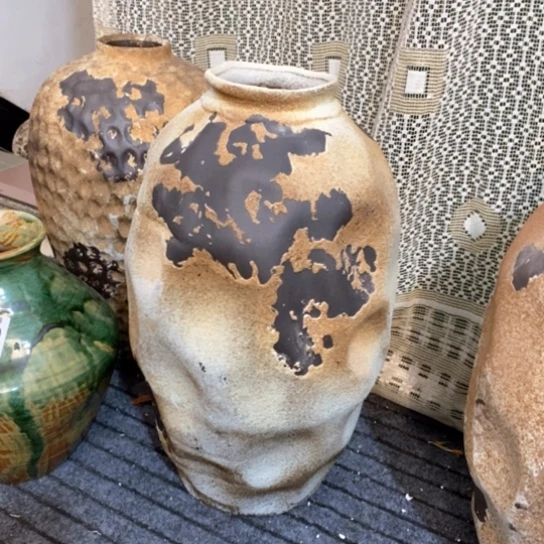 瓶景德镇陶瓷。景德镇陶瓷