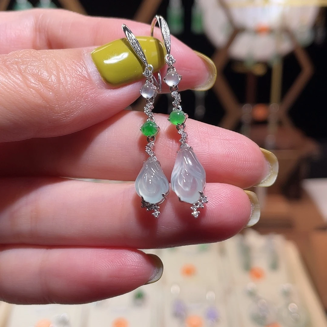 翡翠18K金镶嵌耳饰