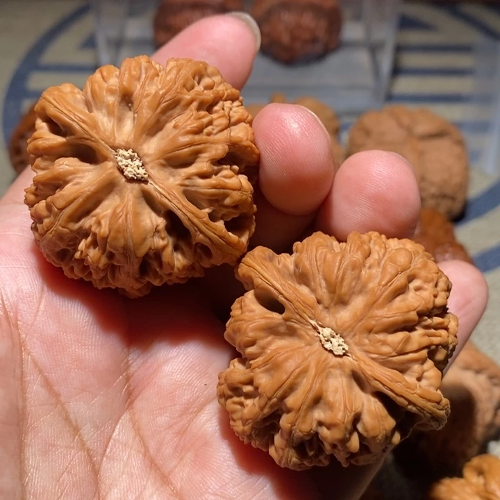 .***﹏文玩核桃吊坠核桃