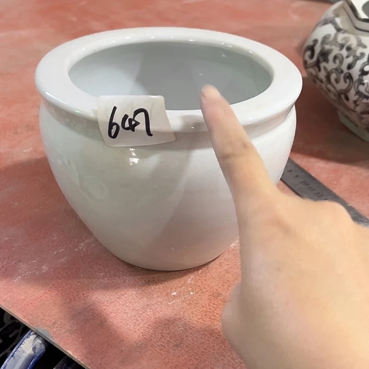 瓷片瑕。。。。。。。。。。。？？？？