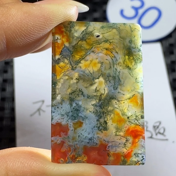 未镶嵌颈饰玛瑙/玉髓正**存