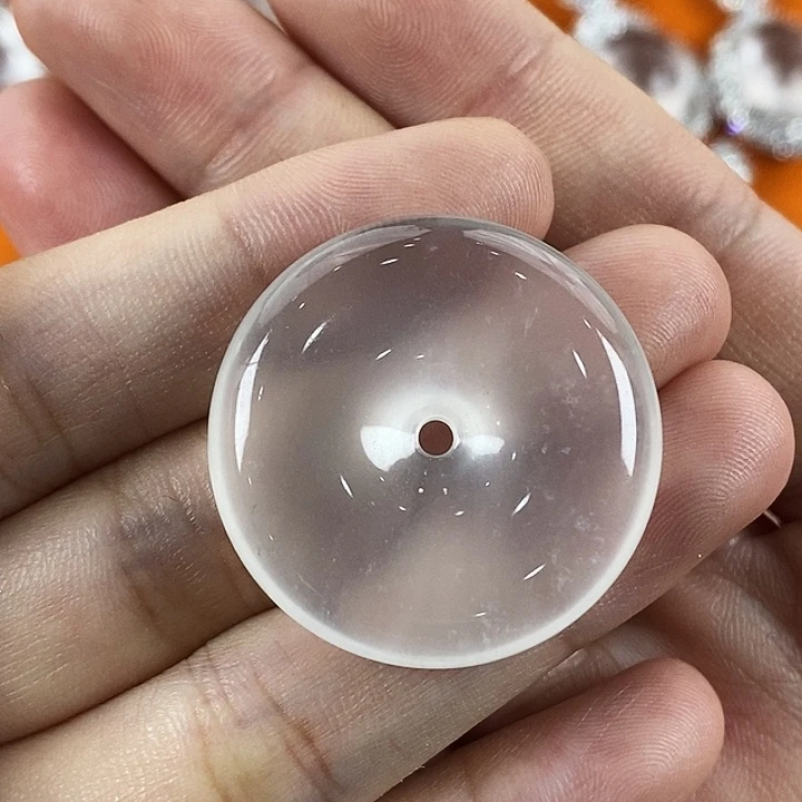 石英质玉未镶嵌颈饰