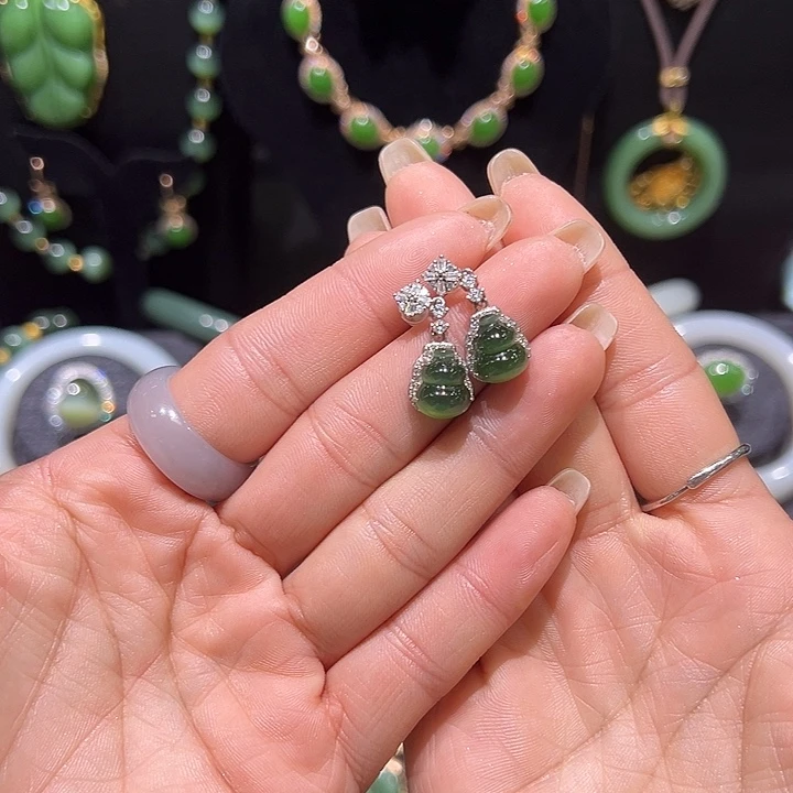 和田玉银S925镶嵌耳饰